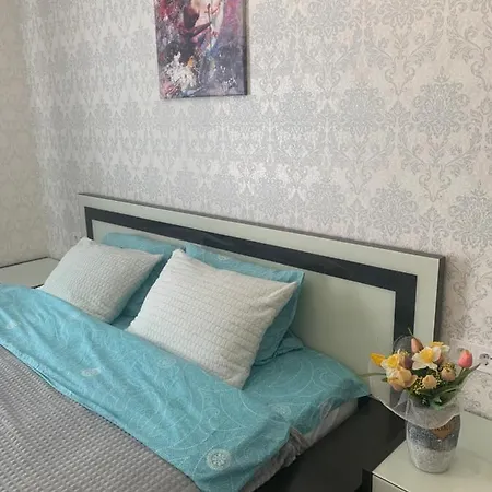 Квартал Apartment Khmel'nyts'kyy Exterior photo